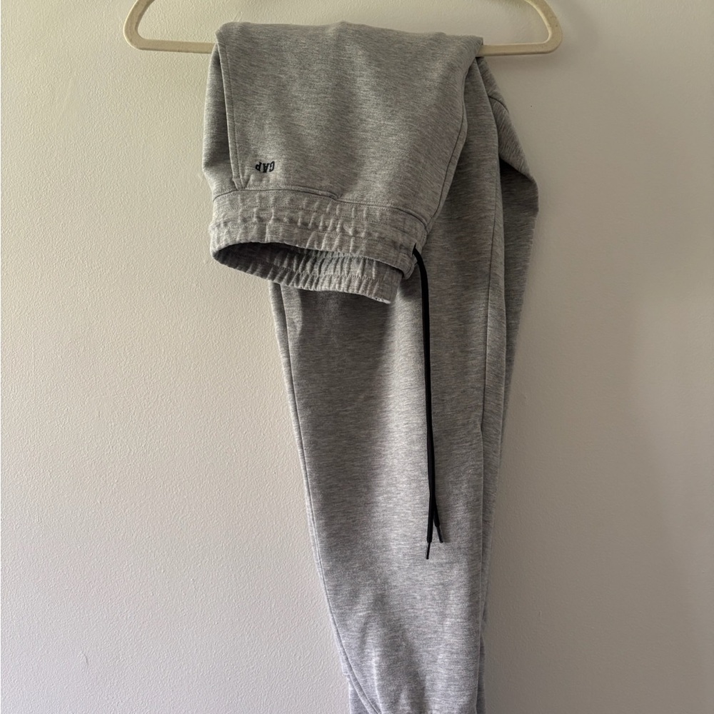 Men’s Gray Jogger Sweatpants